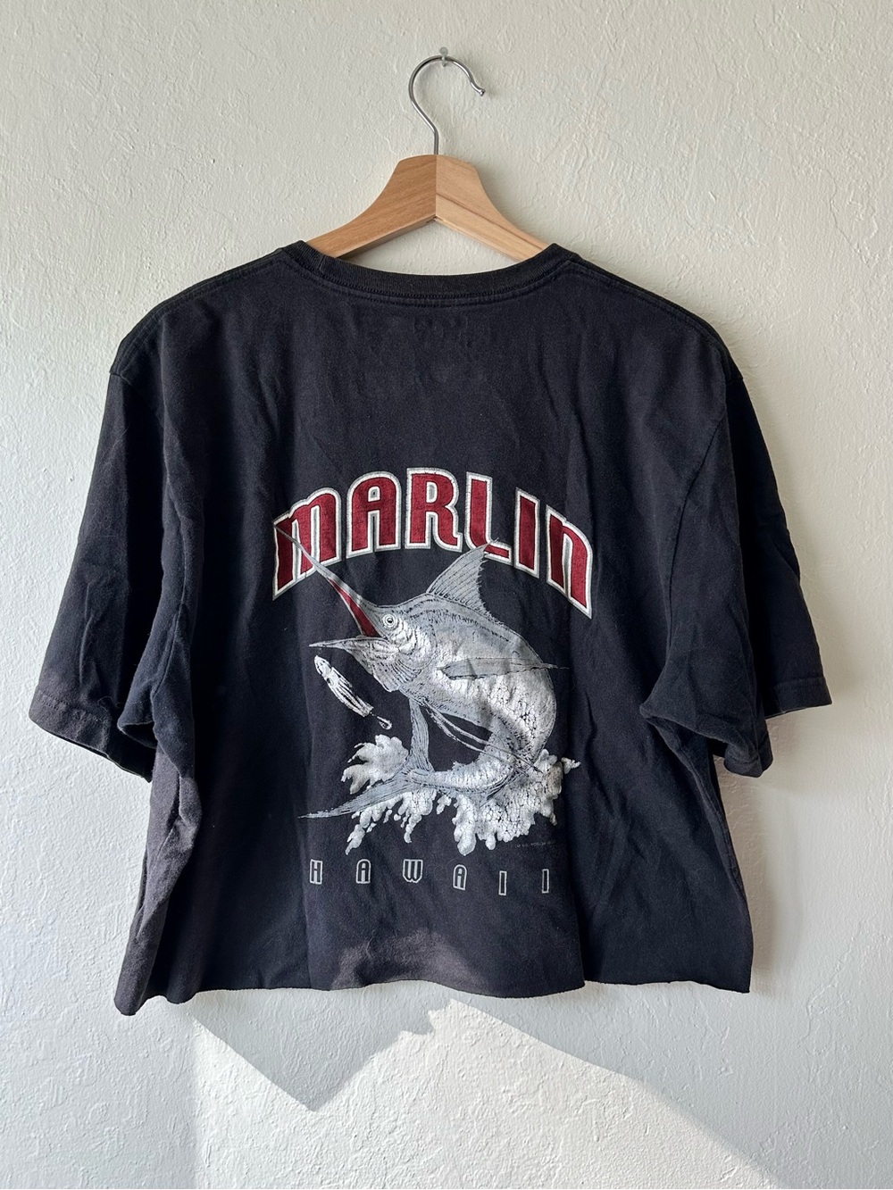 LRG marlin fish vintage style 100% cotton black cropped t-shirt men’s xl